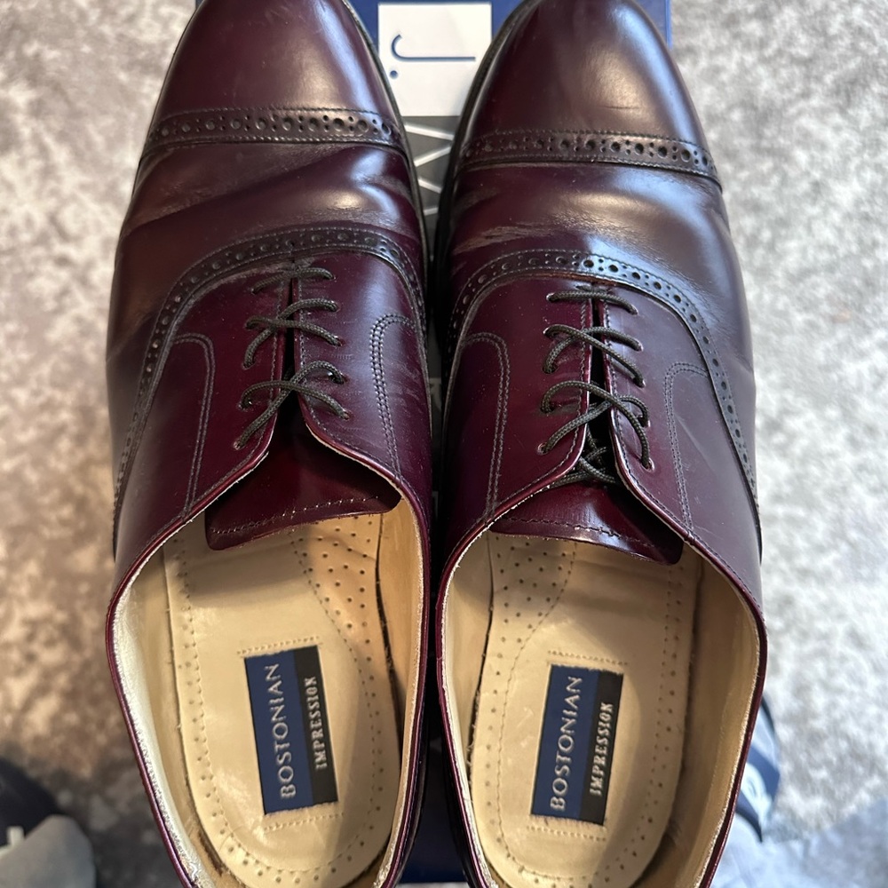 Bostonian Men's Burgundy Dress Shoes